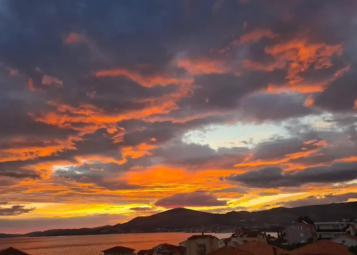 Brand New 3br With Rooftop Sea View & Pool Fiorentini Ciovo Apartment Trogir