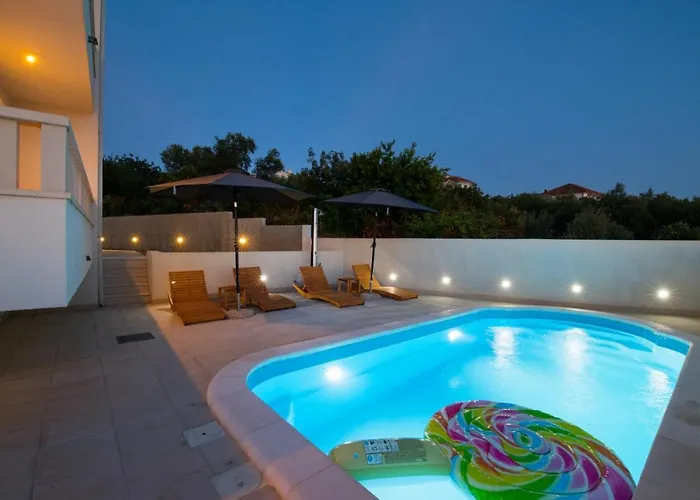 Brand New 3br With Rooftop Sea View & Pool Fiorentini Ciovo Apartman *